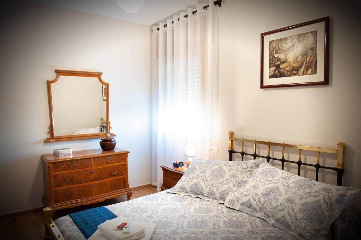 Casa Rural Micaela En Navas De Oro Exteriör bild